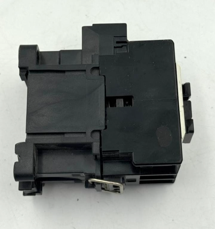 Fuji Electric SC03 Magnetic Contactor | 20A | Made in Japan8