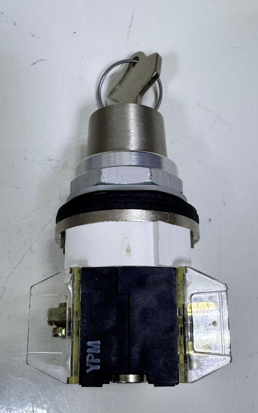 AllenBradley | 800TH32 |2Position Cylinder Lock Selector Switch | 600V AC Max5