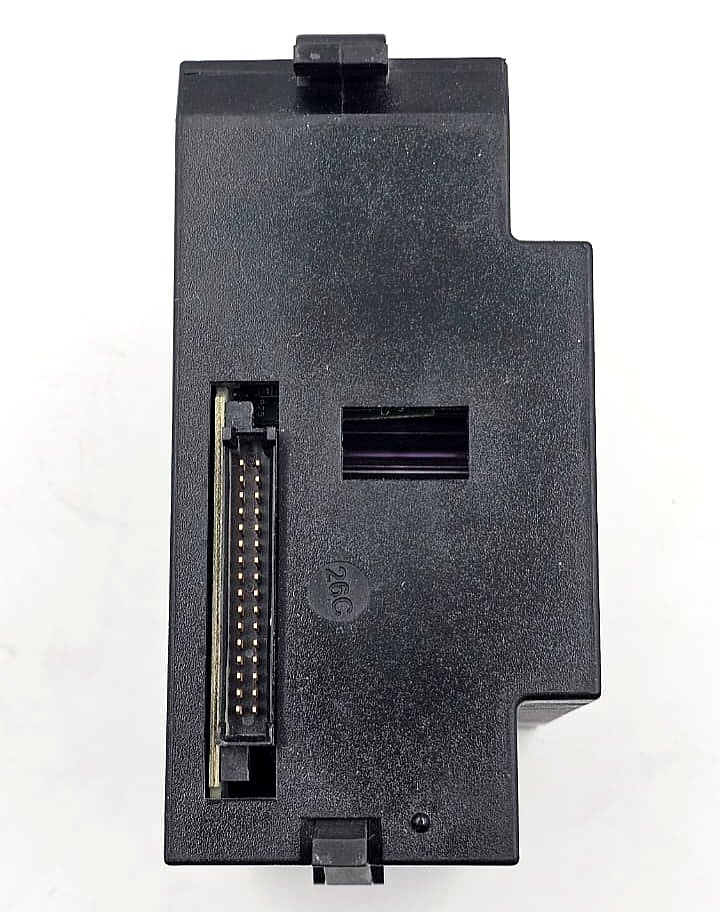 GE Fanuc Series 90-30 IC693PWR330B / 100-240VAC / 100VA / 125VDC / 50W / USA3