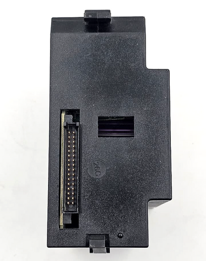 GE Fanuc Series 90-30 IC693PWR330B / 100-240VAC / 100VA / 125VDC / 50W / USA3