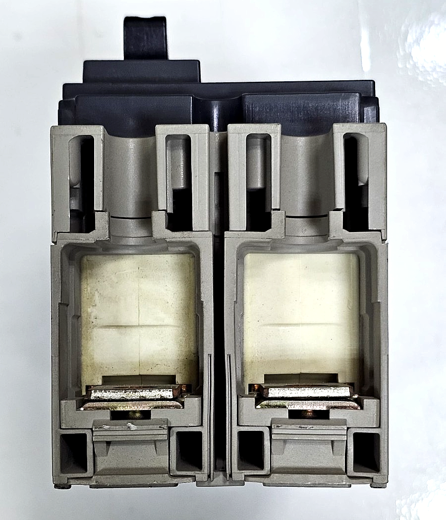 Merlin Gerin Compact NS100N Circuit Breaker | 40A |Fast Shipping6