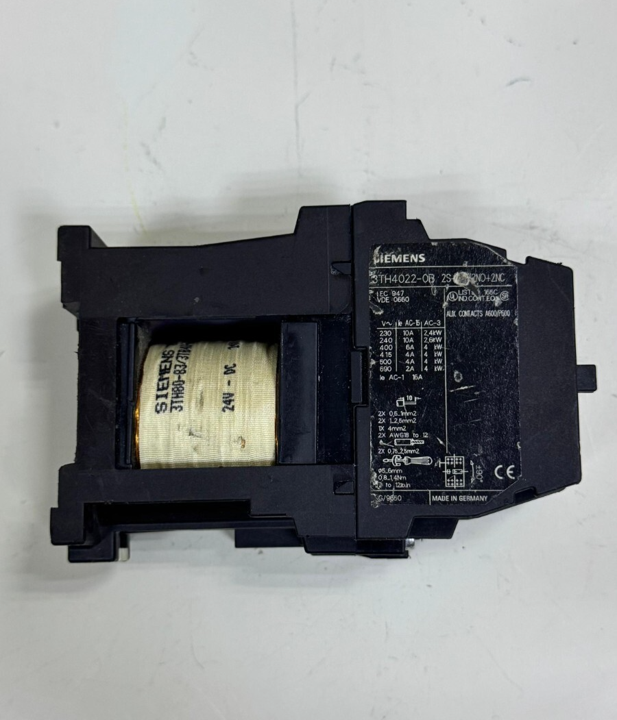 Siemens 3TH40220B Auxiliary Contactor | 2NO+2NC | 16A | 690V | Made In Germany2