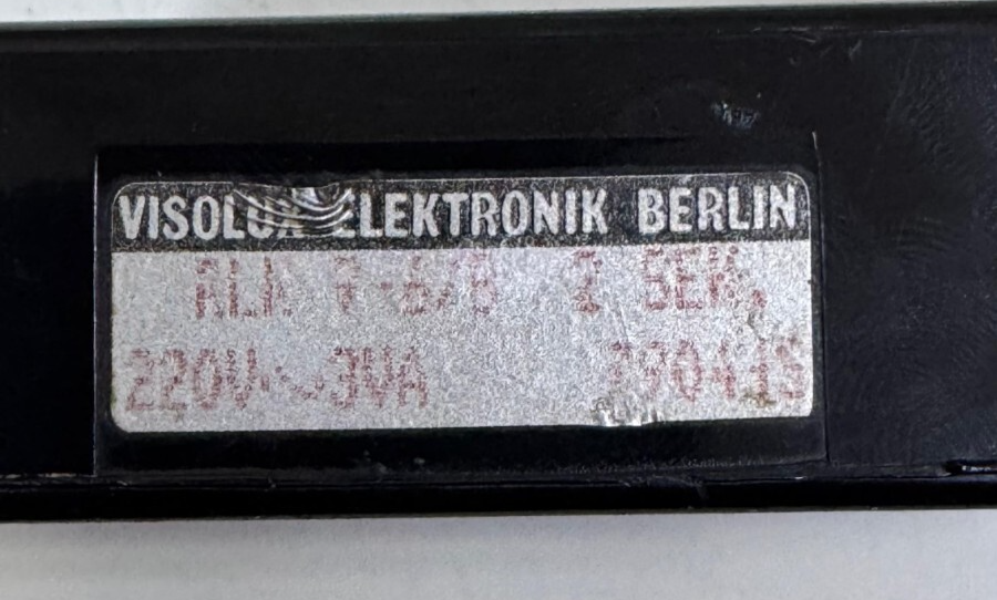 VISOLUX RLR 96/8 2BEK Photoelectric Sensor | 220V 3VA | Industrial Automation3