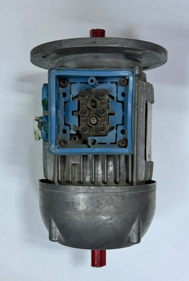 LFERT G0443 ThreePhase Asynchronous Motor | 0.25 HP / 0.18 kW4
