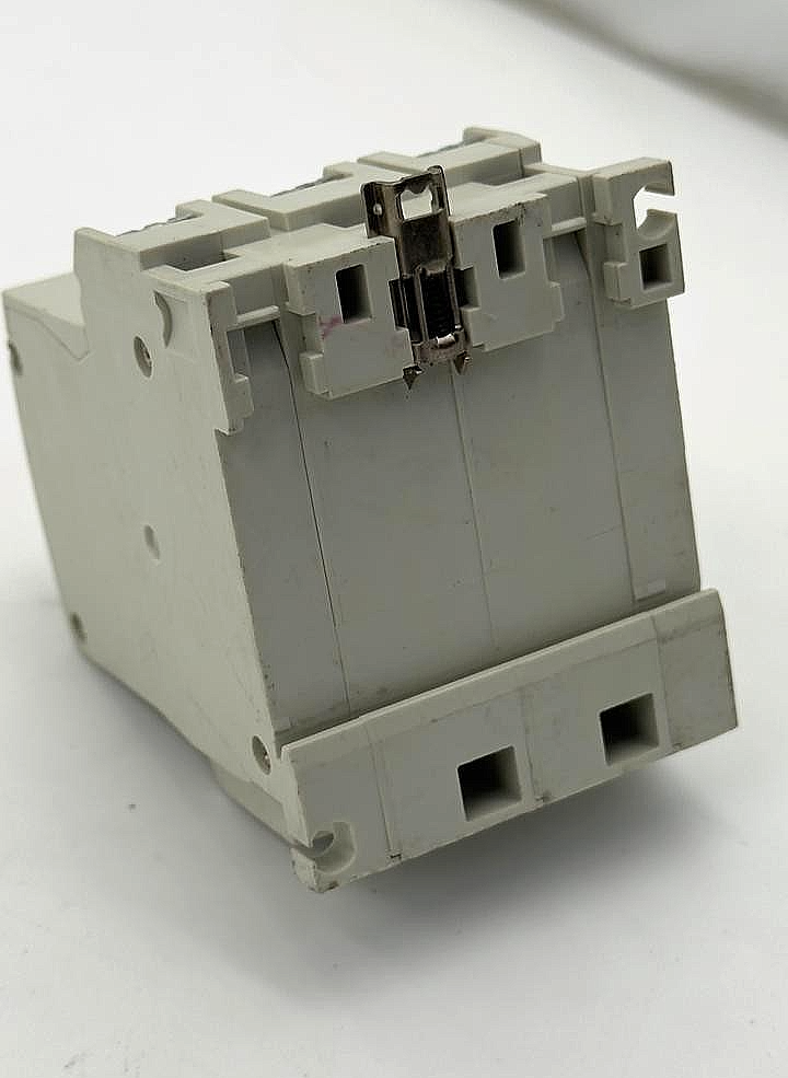 Fuji Electric CP33FM/5 | 5A Circuit Protector7