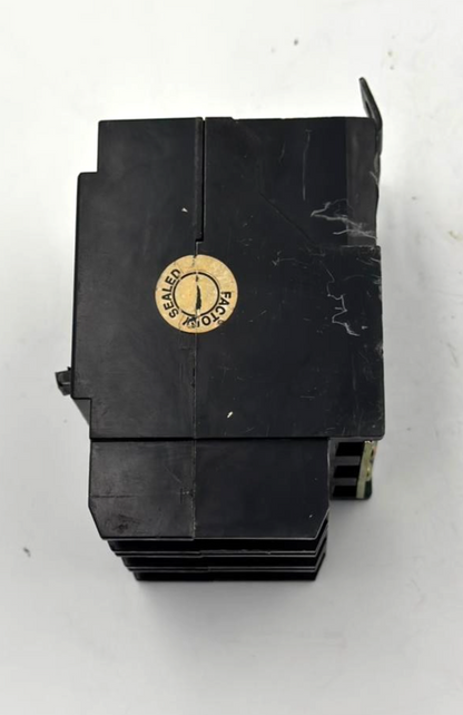 Circuit Breaker 30A | Made in Dominican Republic5