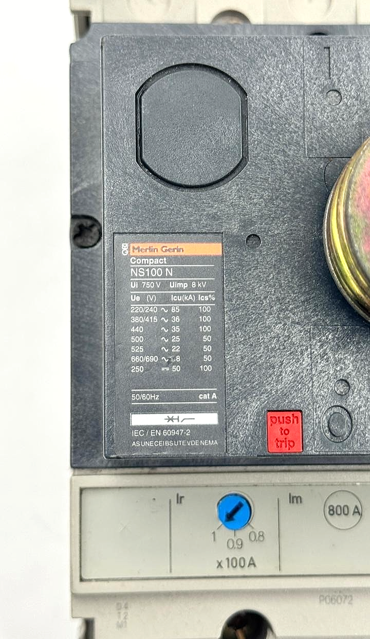 Merlin Gerin NS100-160-250 Circuit Breaker | 100 A 2