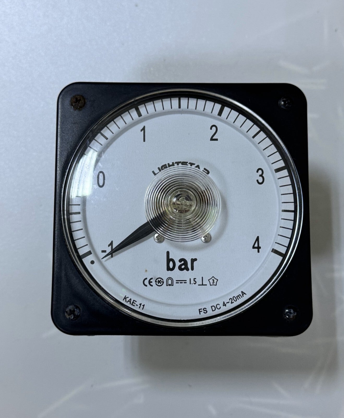 Lightstar KAE11 Analog Pressure Meter | 1 to 4 Bar | 4–20mA Output | 110x110mm0