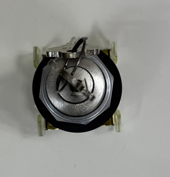 AllenBradley 800TH31B 2Position Cylinder Lock Selector Switch – HeavyDuty,6
