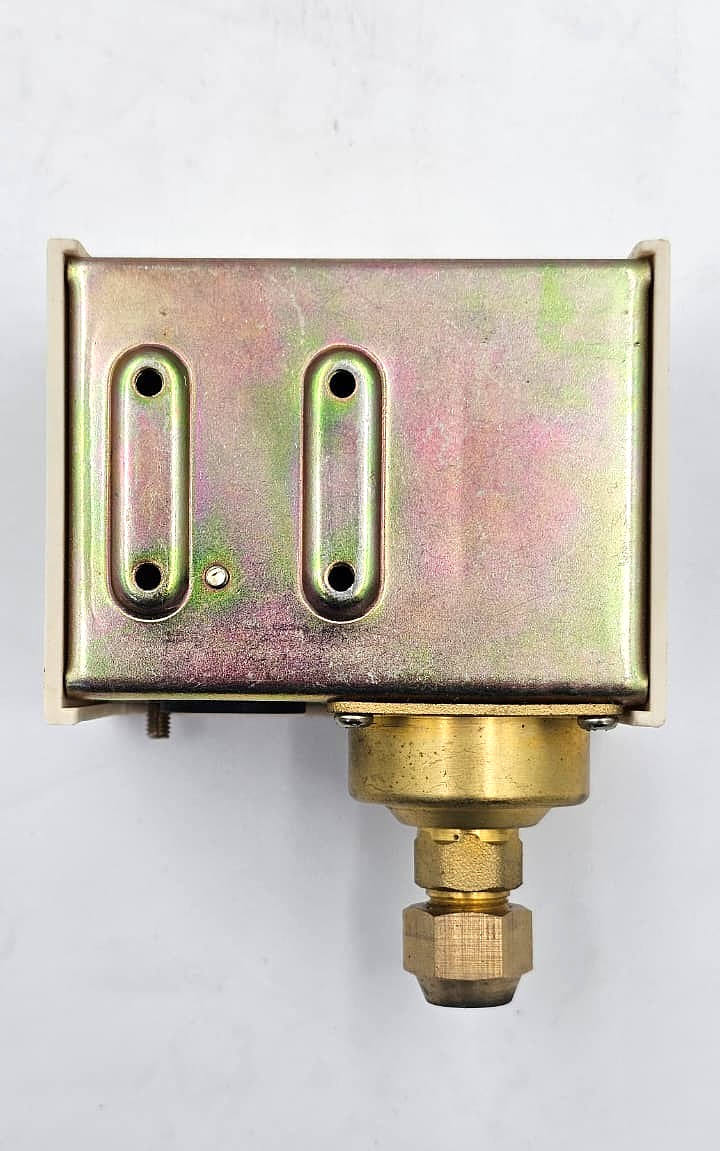 Shinyun P6A 5/3 Electronic Pressure Control Switch | Range    0.7 6 Bar8