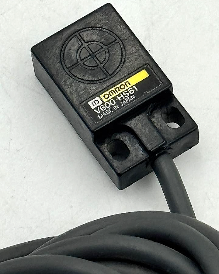 Omron V600HS61 RFID Sensor | Made in Japan3