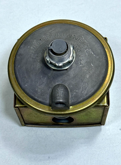 Dwyer Instruments | 18230 | Pressure Switch | Made in USA6