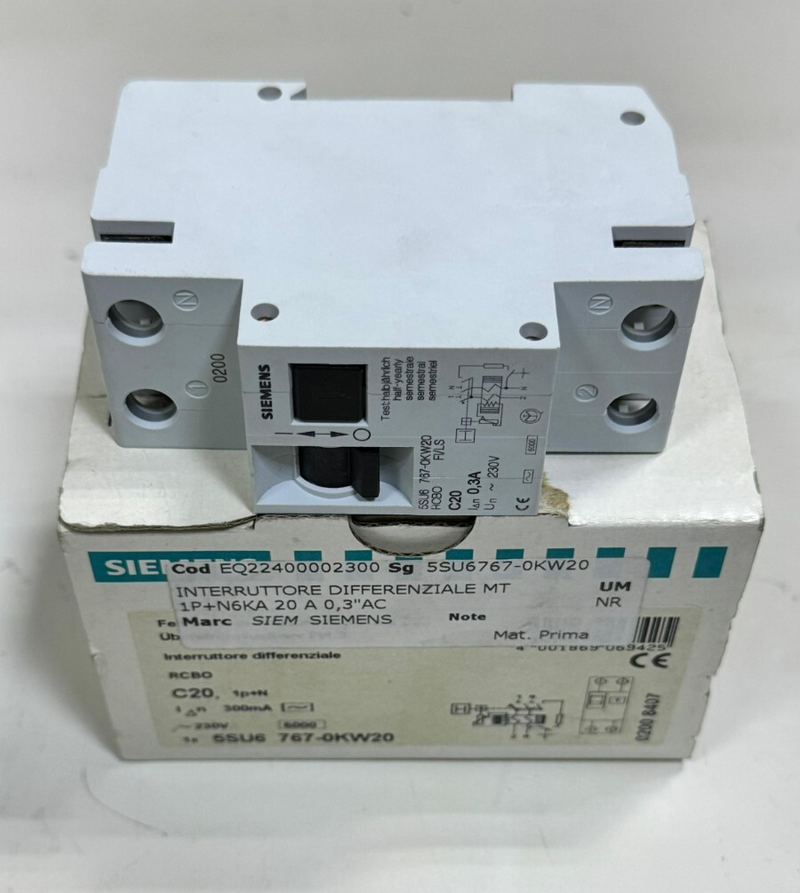 Siemens 5SU67670KW20  Residual Current Circuit Breaker  230V | 20 A | 0.3AC0