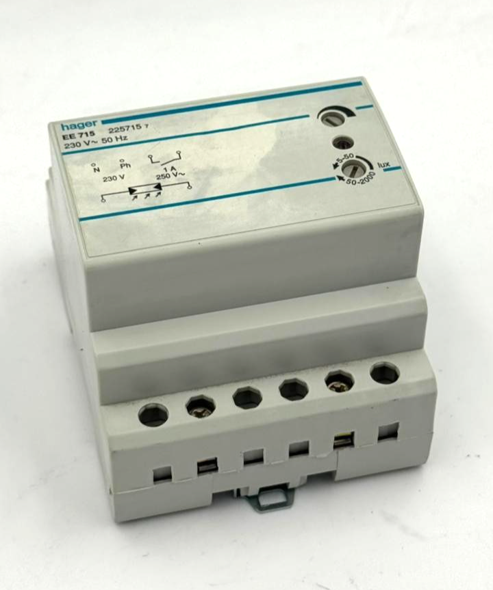 Hager EE 715 Twilight Switch Relay – Modular, 230V, Made in France0