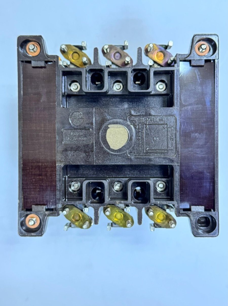 KlocknerMoeller DIL 322 Contactor | 140A | 220–660V AC | AC2/AC34