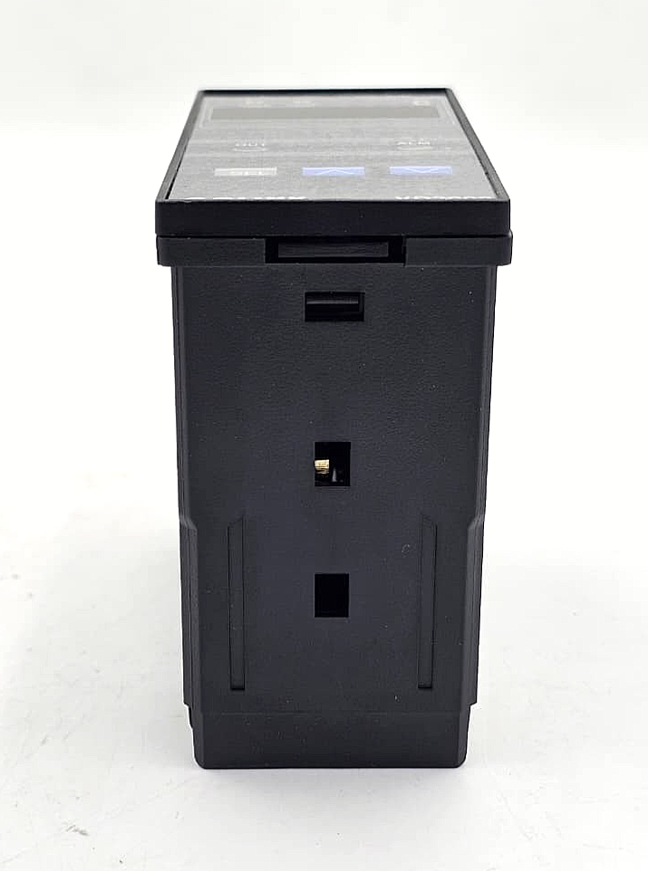 Golink VD2002K4R10AN Temperature Controller | 90265V AC2