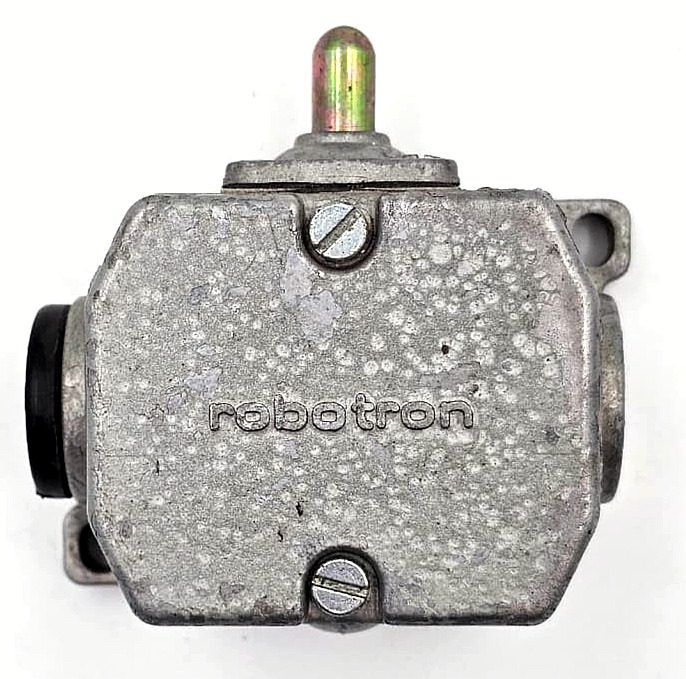 Robotron | 06042643 | Limit Switch | 500V | 6 A0