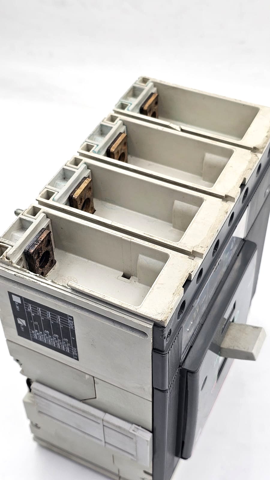 ABB SACE Tmax T5 Molded Case Circuit Breaker 400A - saleem al tamimi electric equipment trading co llc-UAE