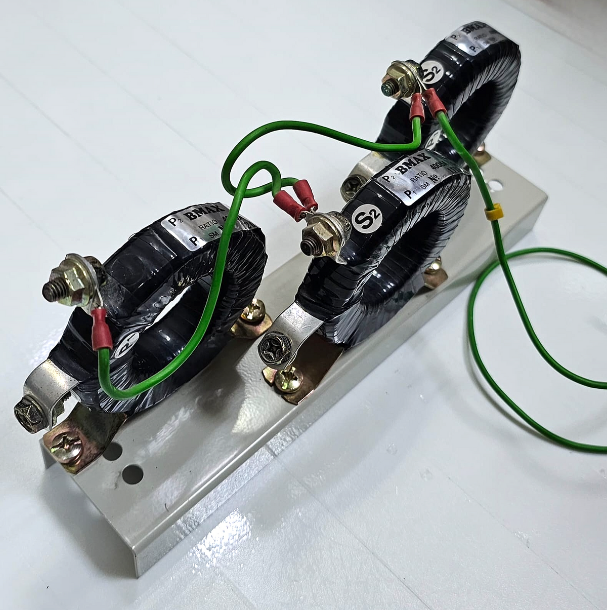 BMAXBS 3938/73 Current Transformer | 660V | 50Hz | 5A - saleem al tamimi electric equipment trading co llc-UAE