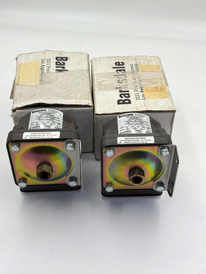 Barksdale D1T-M3SS | Pressure & Vacuum Actuated Switch | Made in USA (  1 pcs) - saleem al tamimi electric equipment trading co llc-UAE