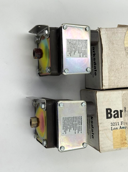 Barksdale D1T-M3SS | Pressure & Vacuum Actuated Switch | Made in USA (  1 pcs) - saleem al tamimi electric equipment trading co llc-UAE