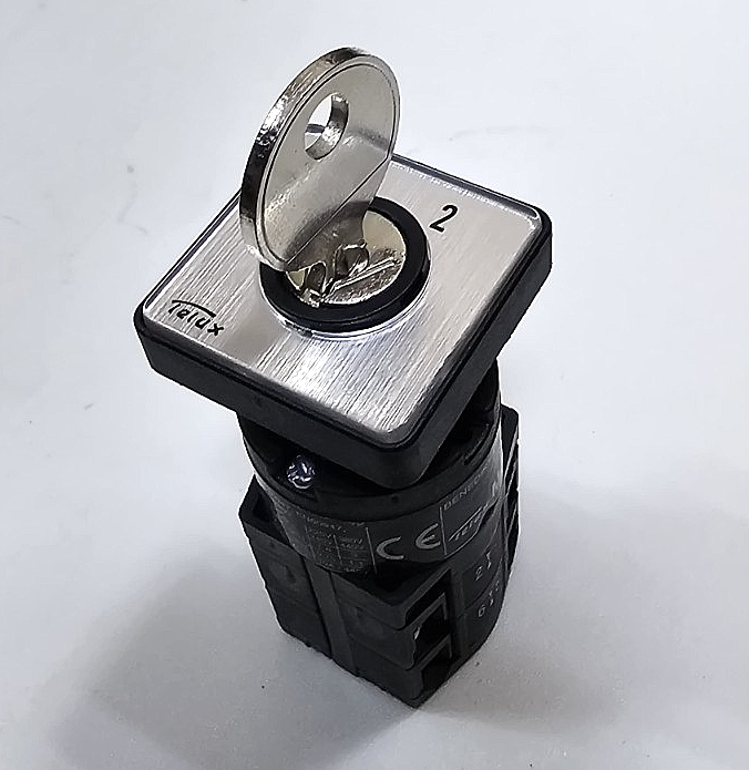 Benedikt & Jäger Telux M4H | KeyOperated Cam Switch | Made in Austria - saleem al tamimi electric equipment trading co llc-UAE