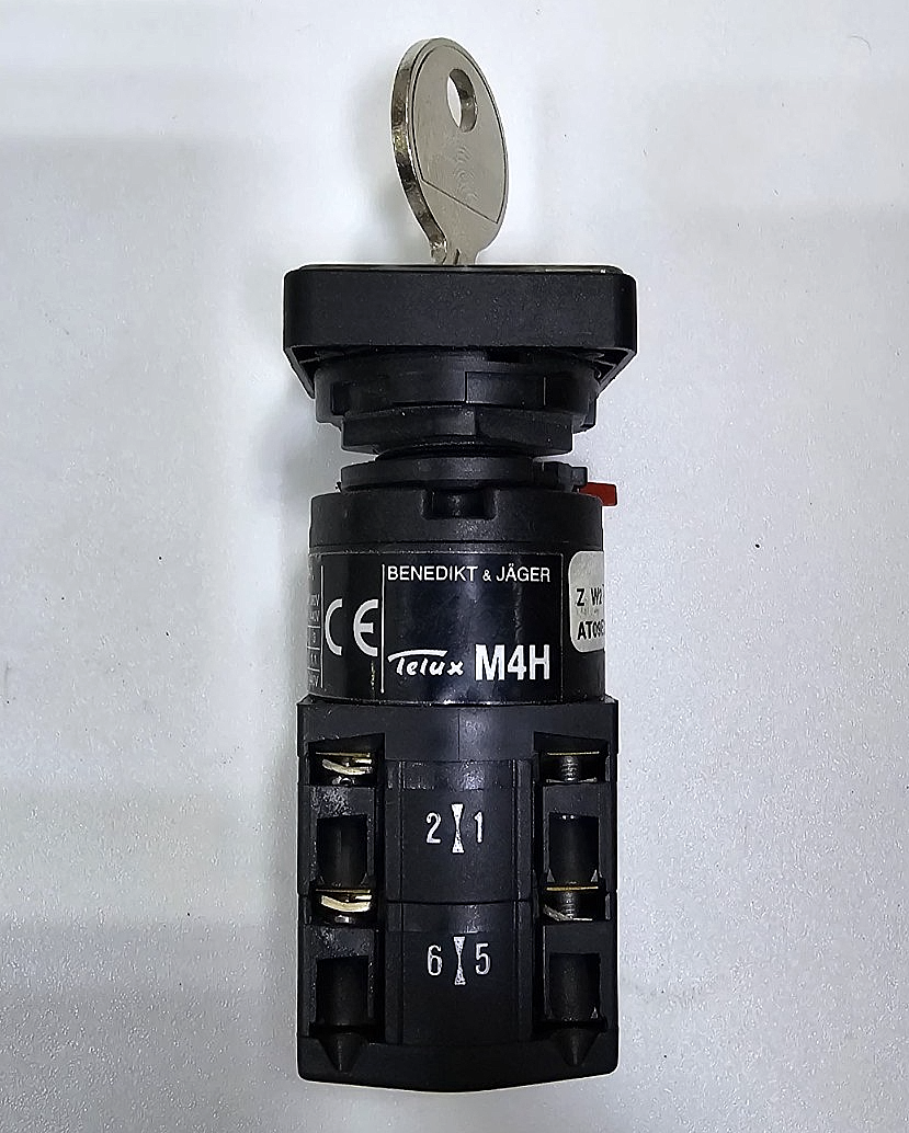 Benedikt & Jäger Telux M4H | KeyOperated Cam Switch | Made in Austria - saleem al tamimi electric equipment trading co llc-UAE