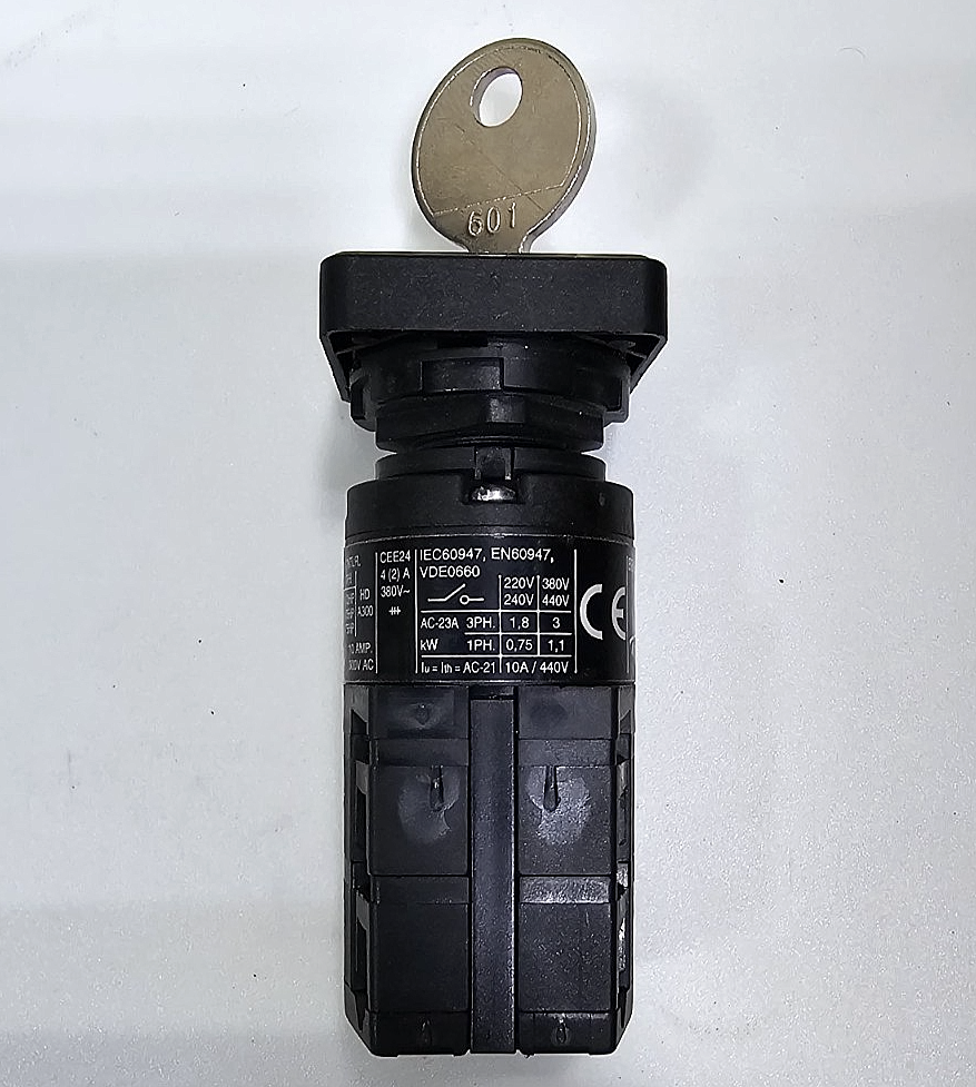 Benedikt & Jäger Telux M4H | KeyOperated Cam Switch | Made in Austria - saleem al tamimi electric equipment trading co llc-UAE