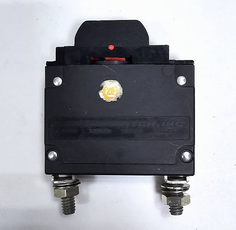 Carling CD1B01464033AD | Rocker Circuit Breaker | 40A1Pole Switch - saleem al tamimi electric equipment trading co llc-UAE