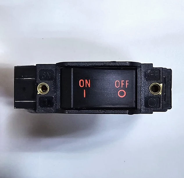 Carling CD1B01464033AD | Rocker Circuit Breaker | 40A1Pole Switch - saleem al tamimi electric equipment trading co llc-UAE