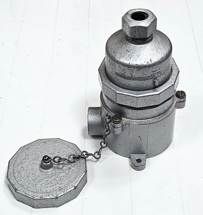 Clang 4Pin Socket Plug| 30A| Vintage Industrial Connector | Made in UK - saleem al tamimi electric equipment trading co llc-UAE
