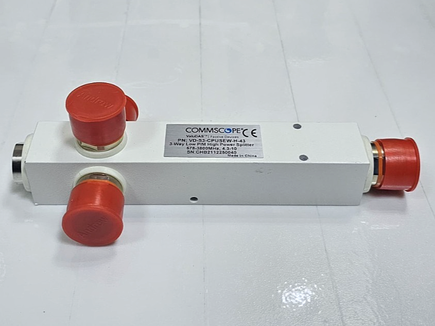CommScope VDS3CPUSEWH43 | 3Way Low PIM High Power Splitter - saleem al tamimi electric equipment trading co llc-UAE
