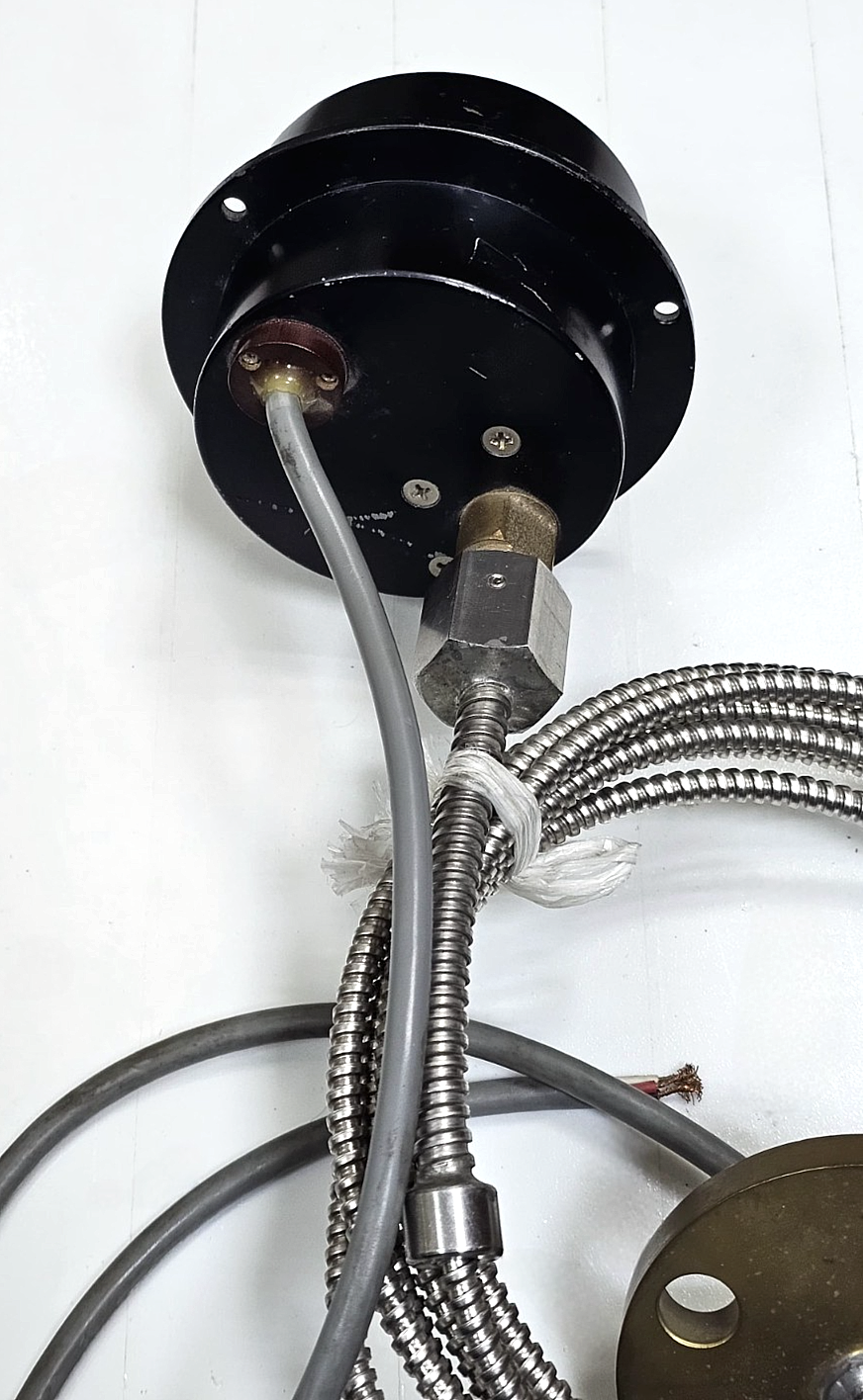 Compound Pressure Gauge | 0.1 to 0.1 MPa | Vacuum Pressure Dial Meter - saleem al tamimi electric equipment trading co llc-UAE