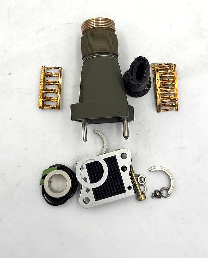 Connection Kit 7101943-05 - saleem al tamimi electric equipment trading co llc-UAE