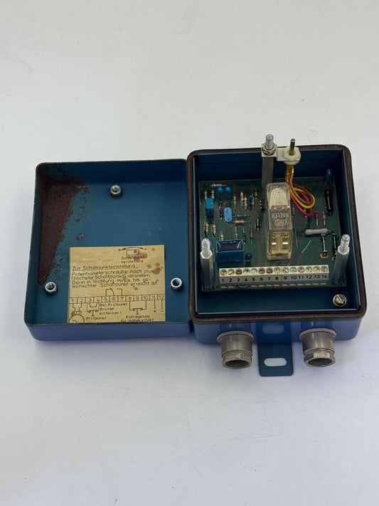DEUTAI WERKE ES 113 dy Speed Control Generator – 24V, 4A, 500VA, 250V, 2800 RPM - saleem al tamimi electric equipment trading co llc-UAE