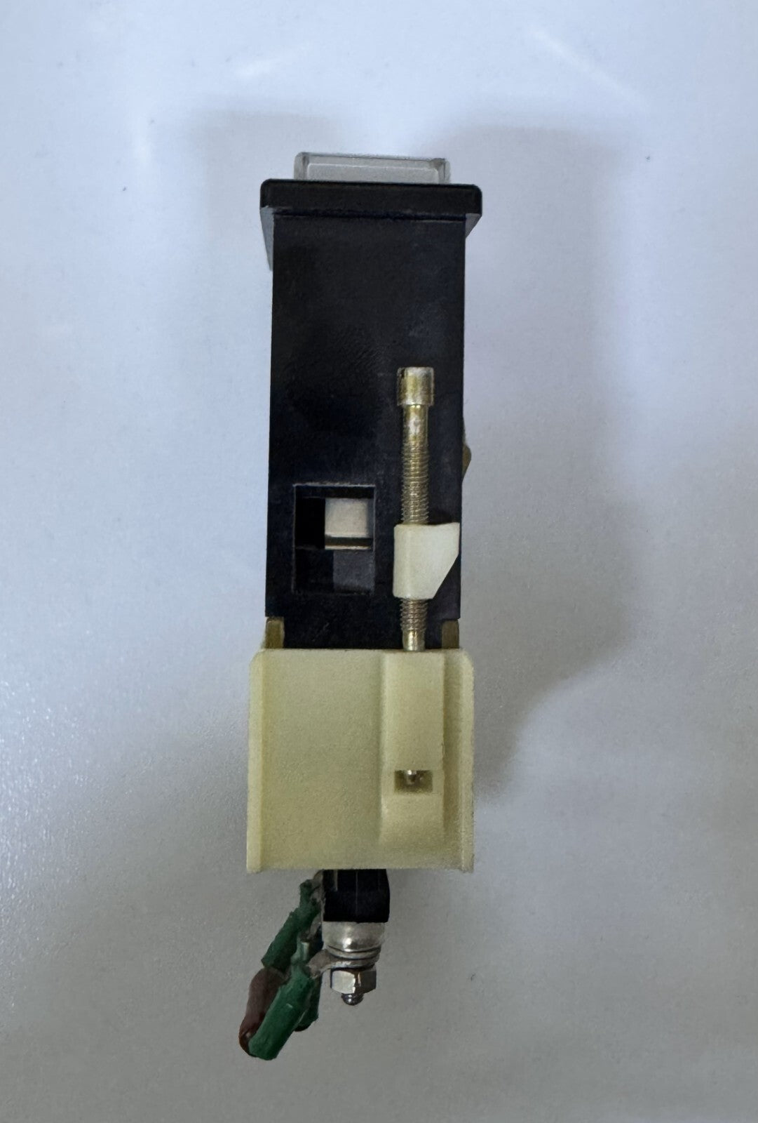 ELEKTRO APPARATEBAU OLTEN AG  CH 4600 |  03 121 Pushbutton Switch | Swiss Made - saleem al tamimi electric equipment trading co llc-UAE