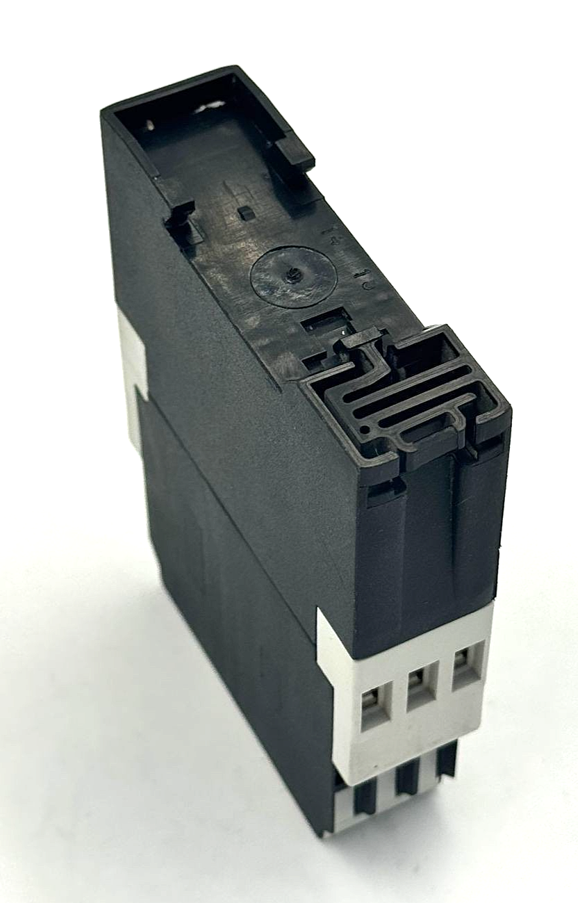 Eaton Moeller EMR4F5002 Phase Sequence Monitoring Relay | Made in Germany - saleem al tamimi electric equipment trading co llc-UAE