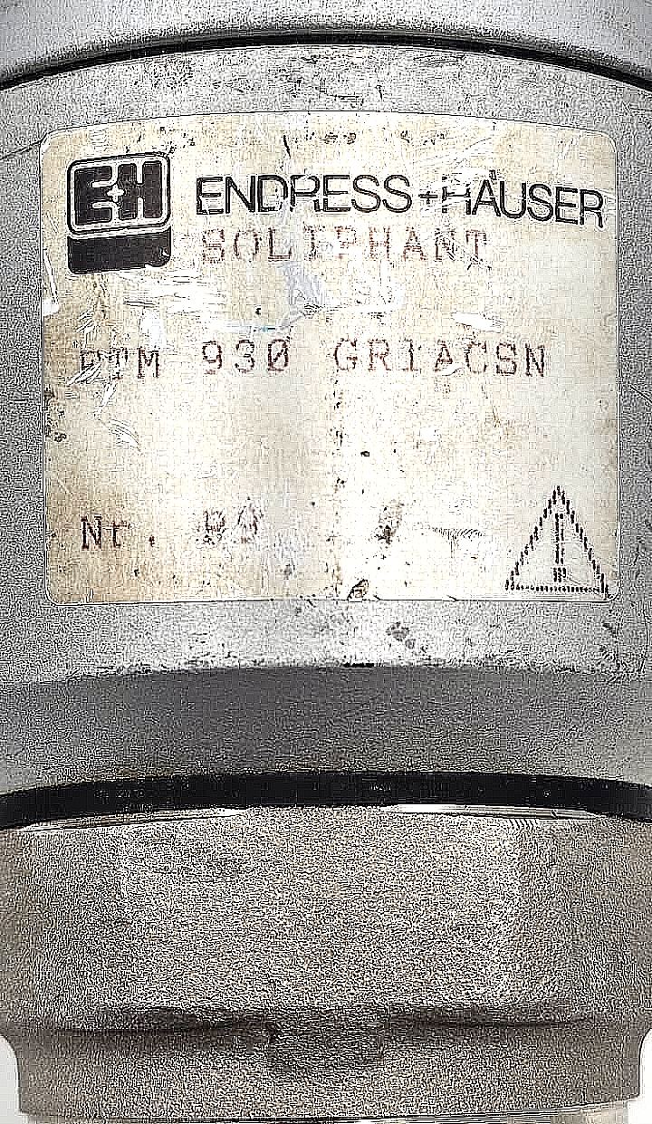 Endress+Hauser Soliphant FTM 930GR1ACSN Vibronic Point Level Switch - saleem al tamimi electric equipment trading co llc-UAE