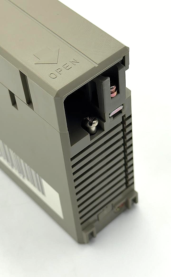 Fuji Electric MICREXF FTU 910A Programmable Controller | Made in Japan (1 pcs ) - saleem al tamimi electric equipment trading co llc-UAE