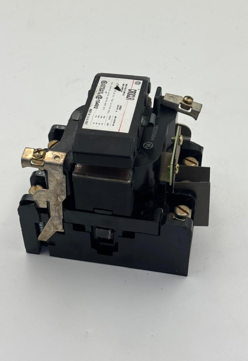 General Electric CR3CLR Motor Starter | 90A | Coil 440V | Made in usa - saleem al tamimi electric equipment trading co llc-UAE