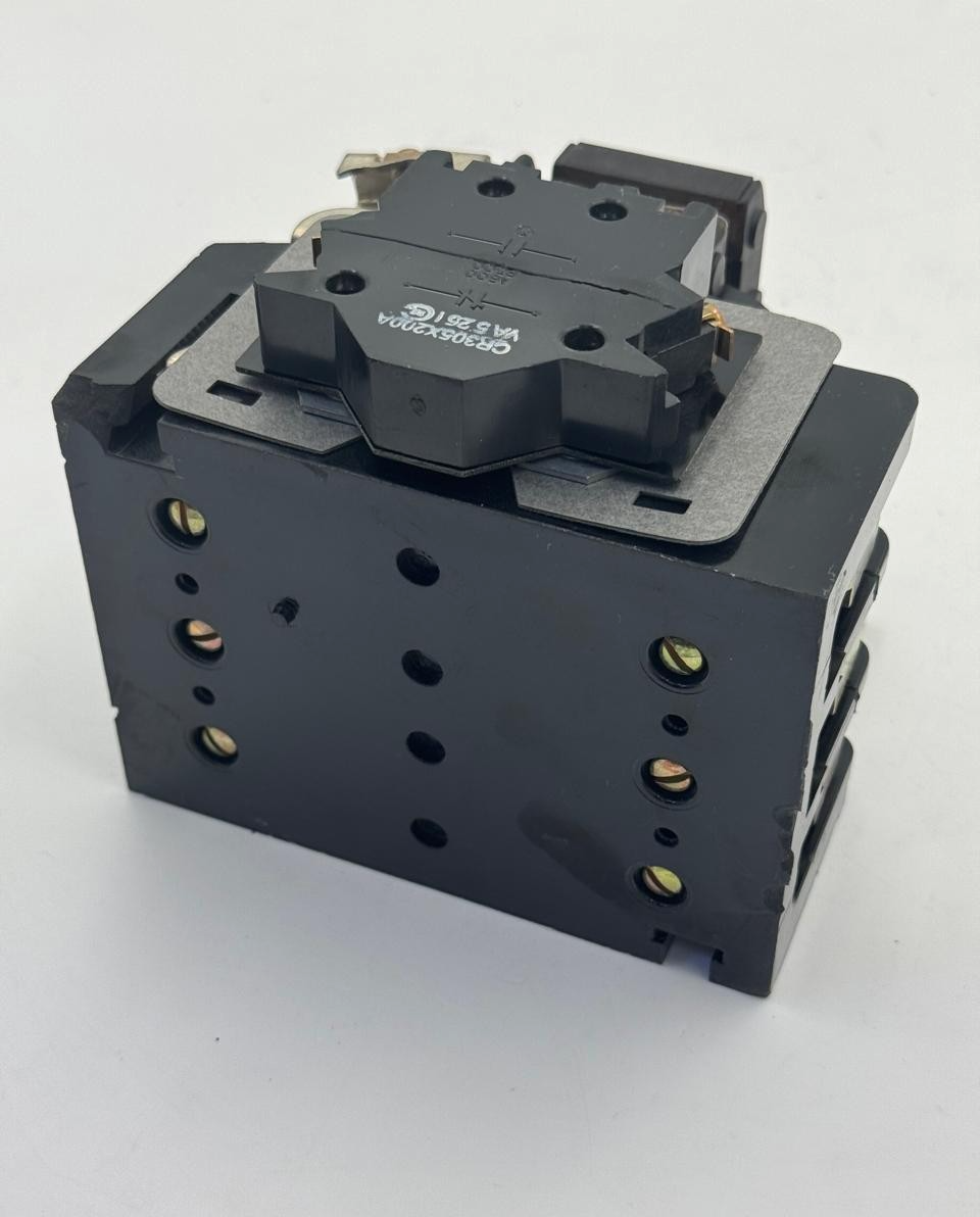 General Electric CR3CLR Motor Starter | 90A | Coil 440V | Made in usa - saleem al tamimi electric equipment trading co llc-UAE