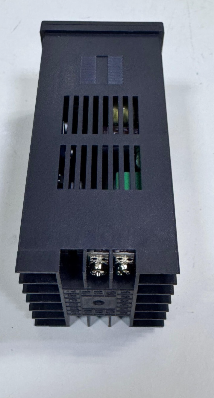 Golink VD2000K4R1OAN Temperature Controller | K(CA) Input 0~400℃ | Relay Output - saleem al tamimi electric equipment trading co llc-UAE