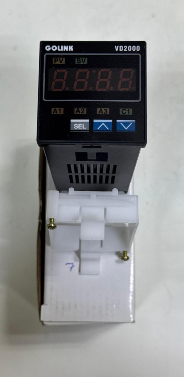 Golink VD2000VR1OAN Temperature Controller | K(CA) Input 0~400℃ | Relay Output - saleem al tamimi electric equipment trading co llc-UAE