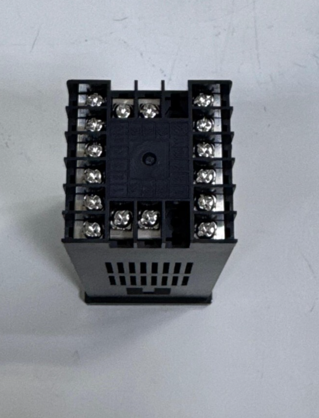 Golink VD2000VR1OAN Temperature Controller | K(CA) Input 0~400℃ | Relay Output - saleem al tamimi electric equipment trading co llc-UAE