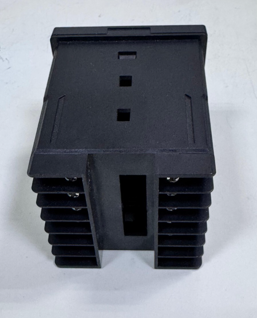 Golink VD2001K4R10AN Temperature Controller | Input: K(CA) | 0~400℃ | Relay - saleem al tamimi electric equipment trading co llc-UAE