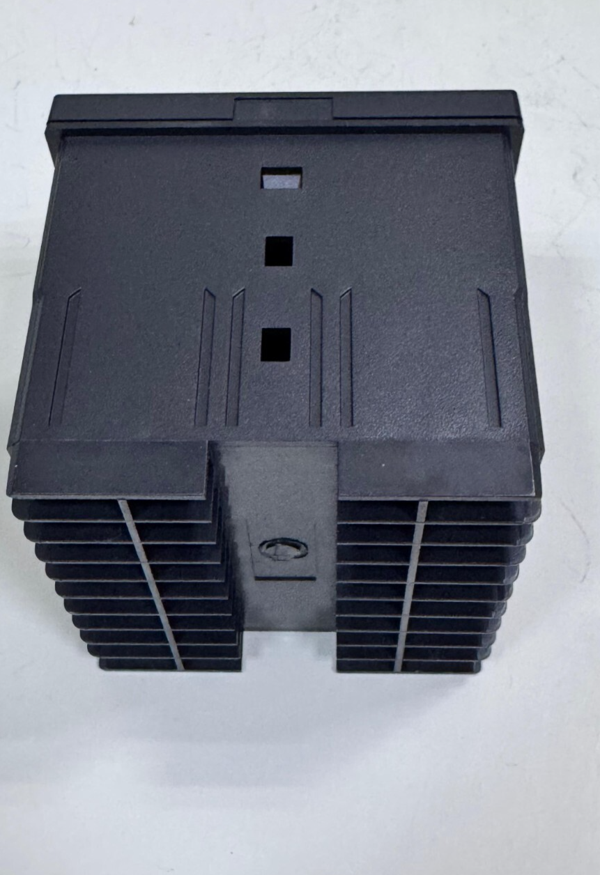Golink VD2004K4R10BN Temperature Controller | K(CA) Input 0~400°C | Relay24VDC - saleem al tamimi electric equipment trading co llc-UAE
