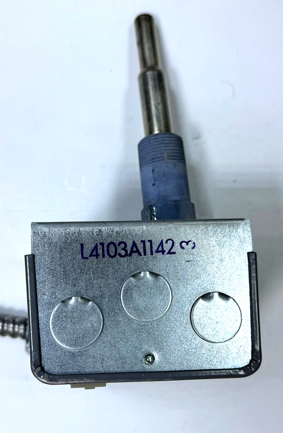 Honeywell L4103A1142 Aquastat Controller – High Limit & Circulator Control - saleem al tamimi electric equipment trading co llc-UAE