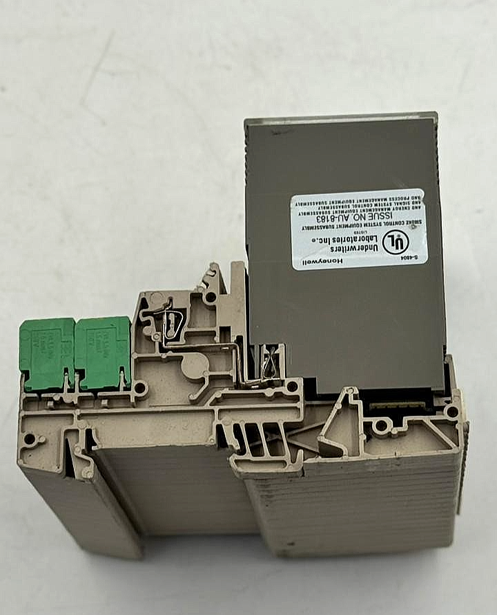 Honeywell XFL521B Distributed I/O Input Module – Made in Germany ( 1 pcs ) - saleem al tamimi electric equipment trading co llc-UAE
