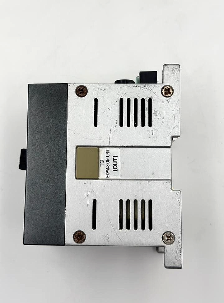 IDEC FA 1  | PFA 1T081 |   8 Output Unit 100 240VAC Automation Module Japan Made - saleem al tamimi electric equipment trading co llc-UAE