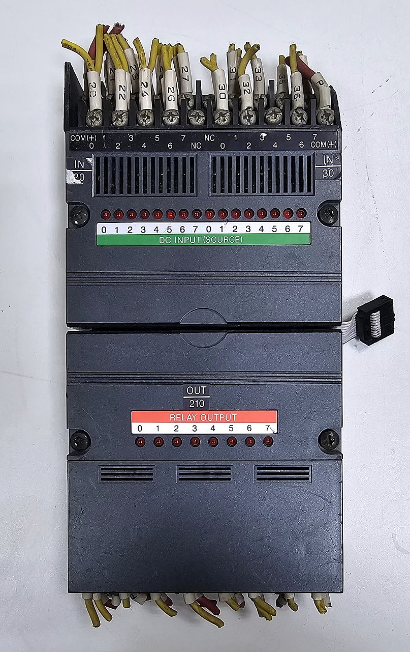 IDEC FA1J | Input PFJN161 16DC | Output PFJT081U 8Relay | Made is Japan - saleem al tamimi electric equipment trading co llc-UAE